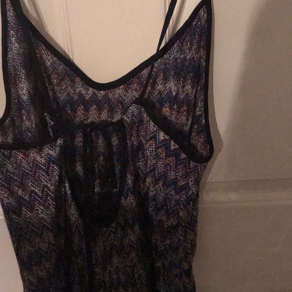 Multi-colored patterned romper - Picture 2 of 2